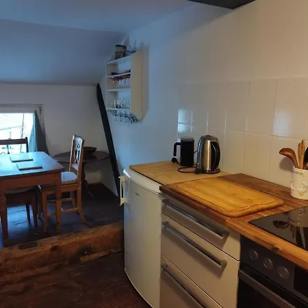 Gemuetliche Dachgeschosswohnung *