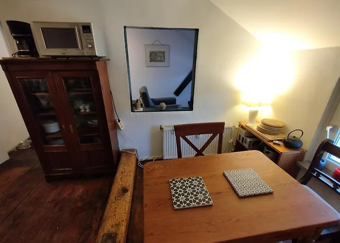 아파트 Gemuetliche Dachgeschosswohnung