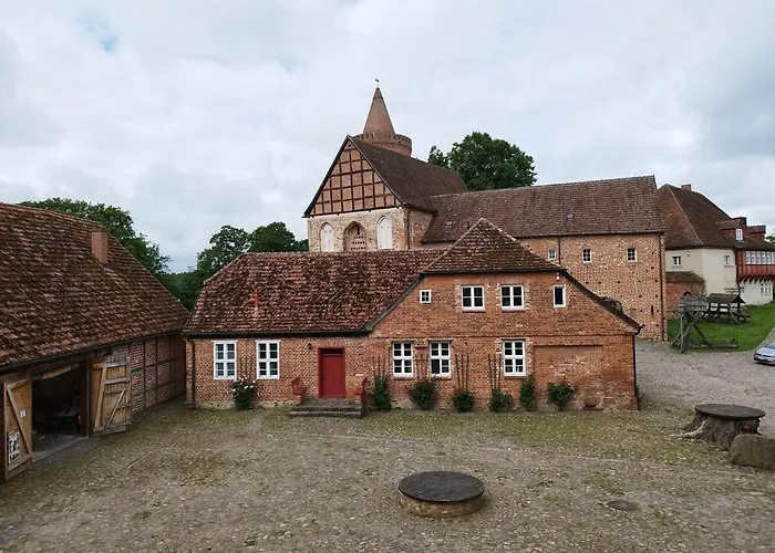 아파트 Gemuetliche Dachgeschosswohnung *